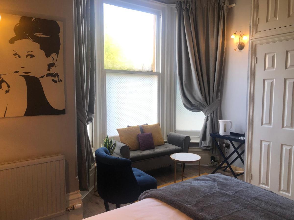 Canterbury Accommodations With Free Car Park Onsite And High Speed Wifi 외부 사진