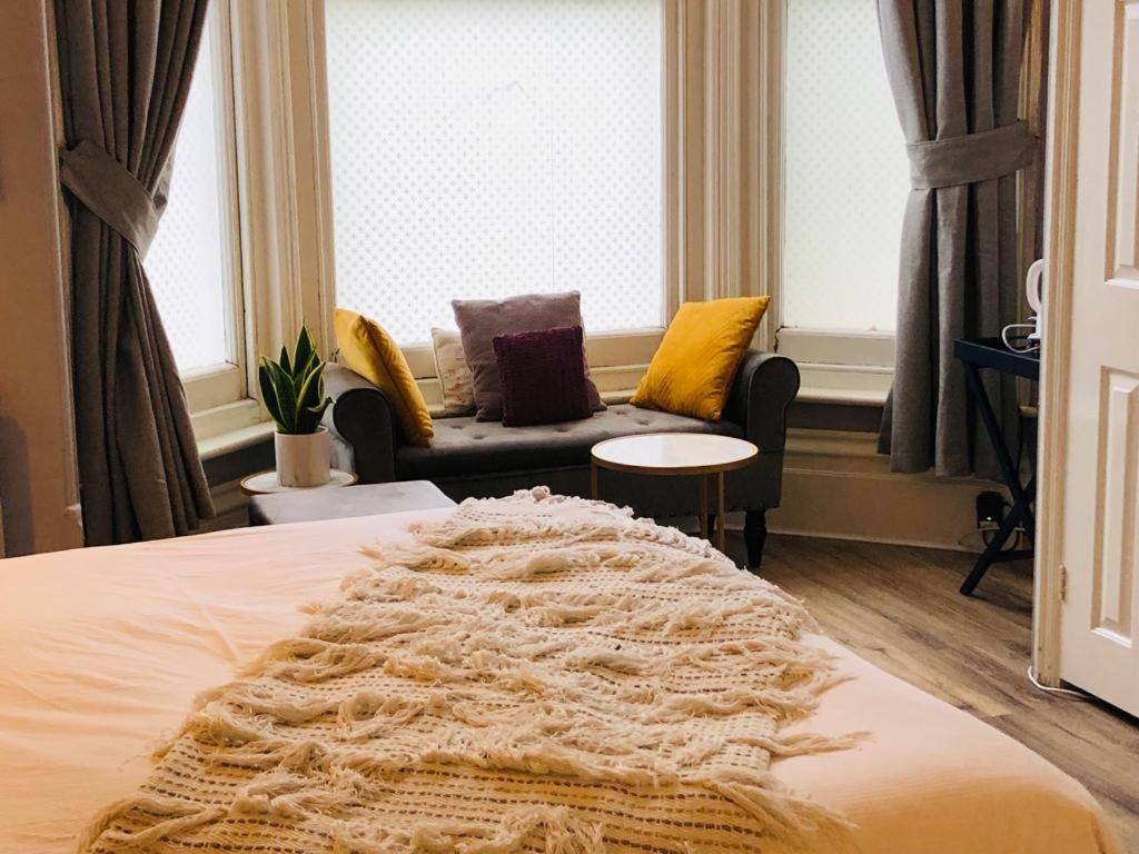 Canterbury Accommodations With Free Car Park Onsite And High Speed Wifi 외부 사진