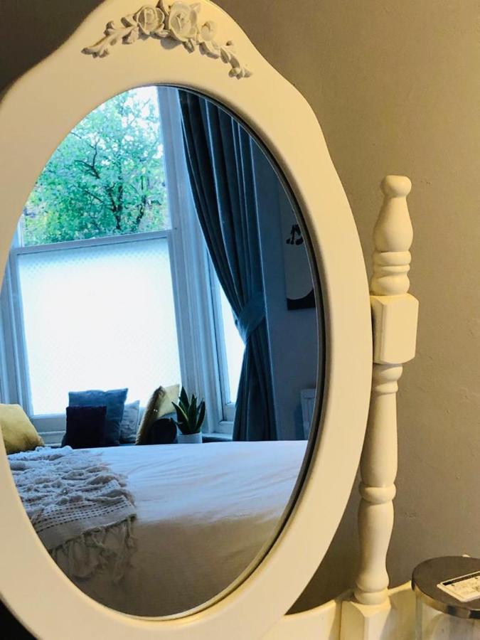 Canterbury Accommodations With Free Car Park Onsite And High Speed Wifi 외부 사진