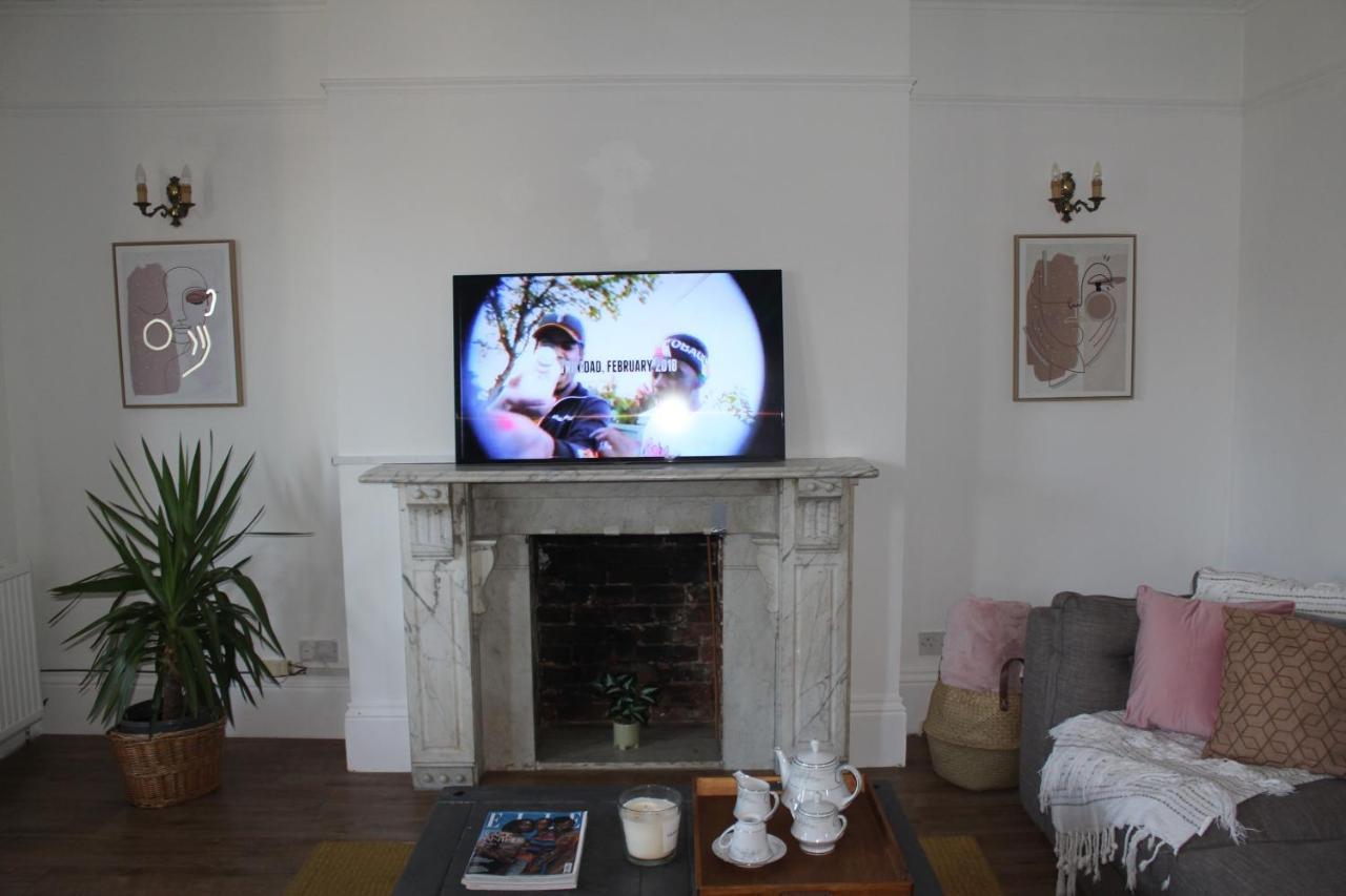 Canterbury Accommodations With Free Car Park Onsite And High Speed Wifi 외부 사진