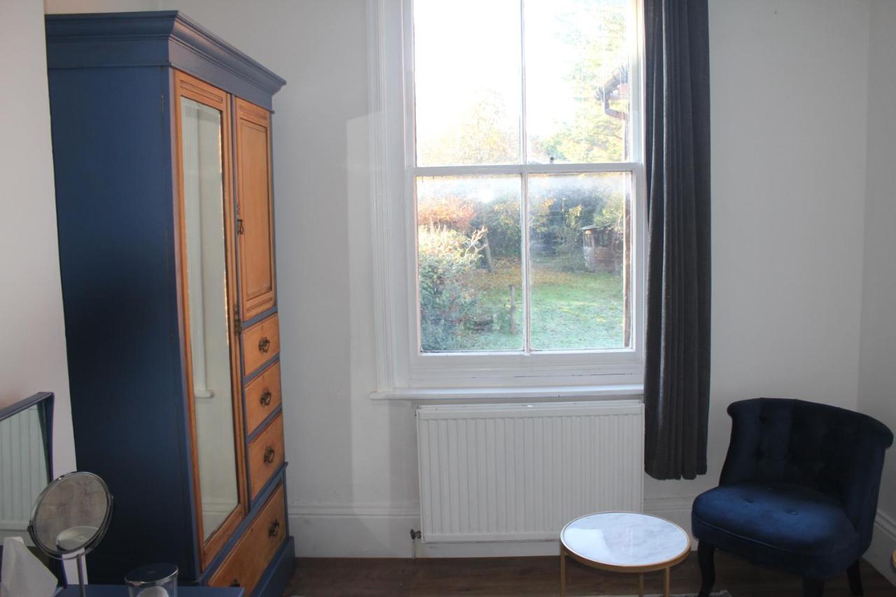 Canterbury Accommodations With Free Car Park Onsite And High Speed Wifi 외부 사진