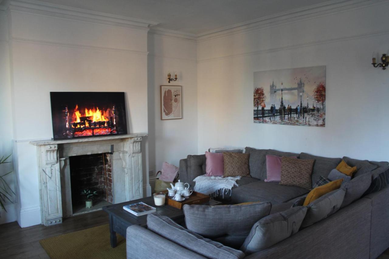 Canterbury Accommodations With Free Car Park Onsite And High Speed Wifi 외부 사진