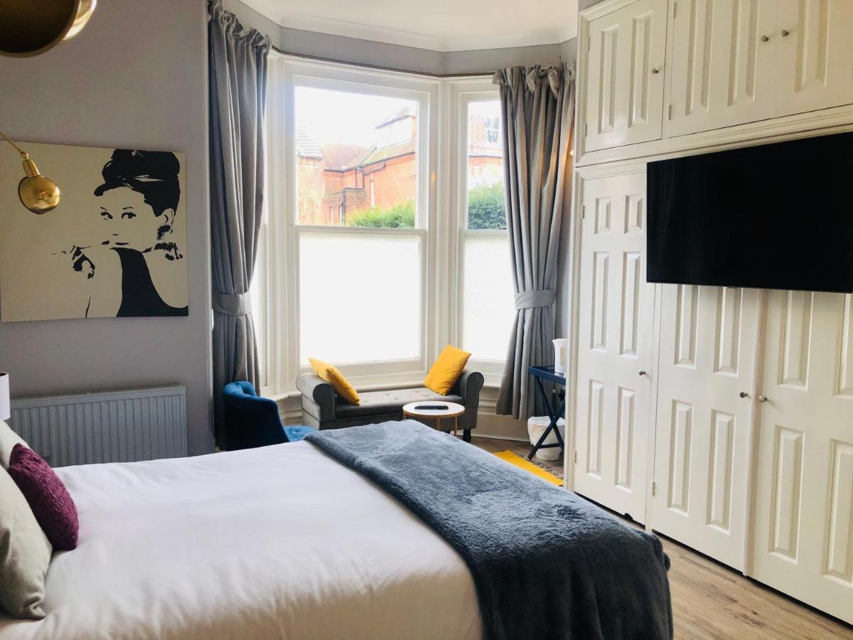 Canterbury Accommodations With Free Car Park Onsite And High Speed Wifi 외부 사진